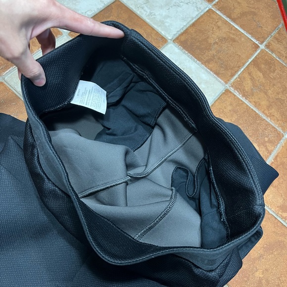 Under Armour Women’s Move Pants - Picture 10 of 16